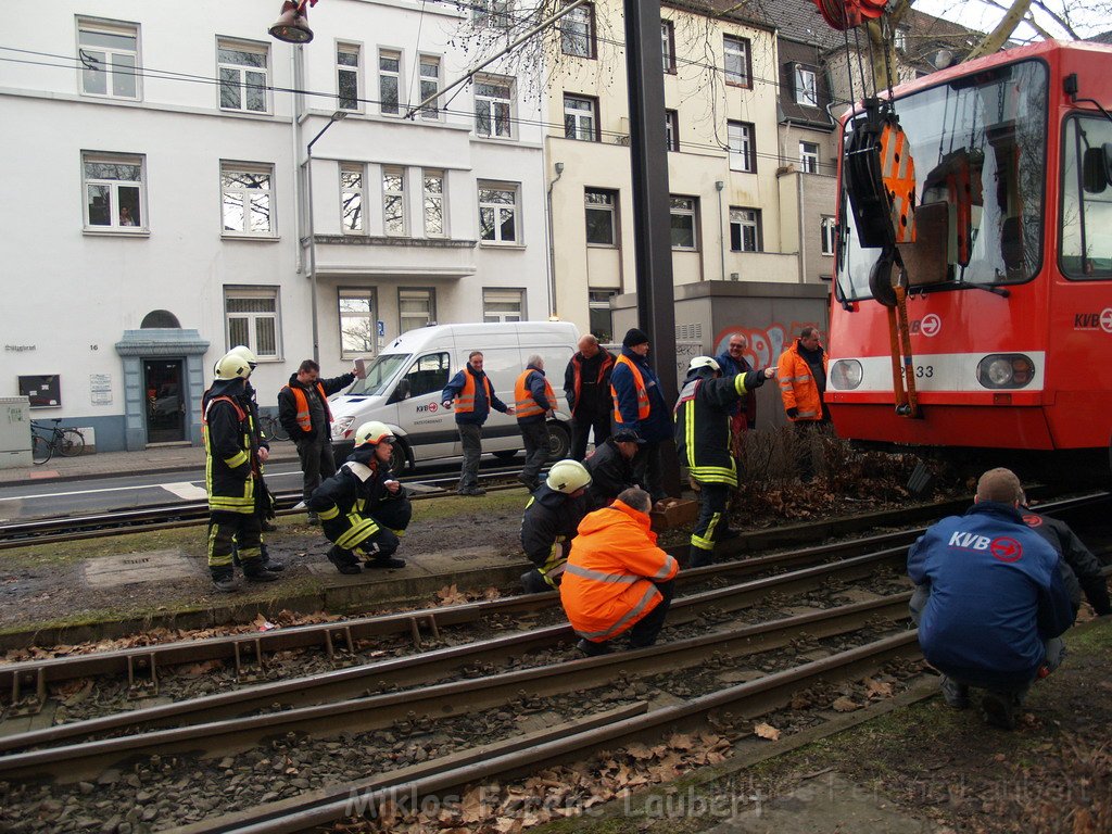 KVB Zug entgleist Koeln Suelz Suelzguertel P030.JPG